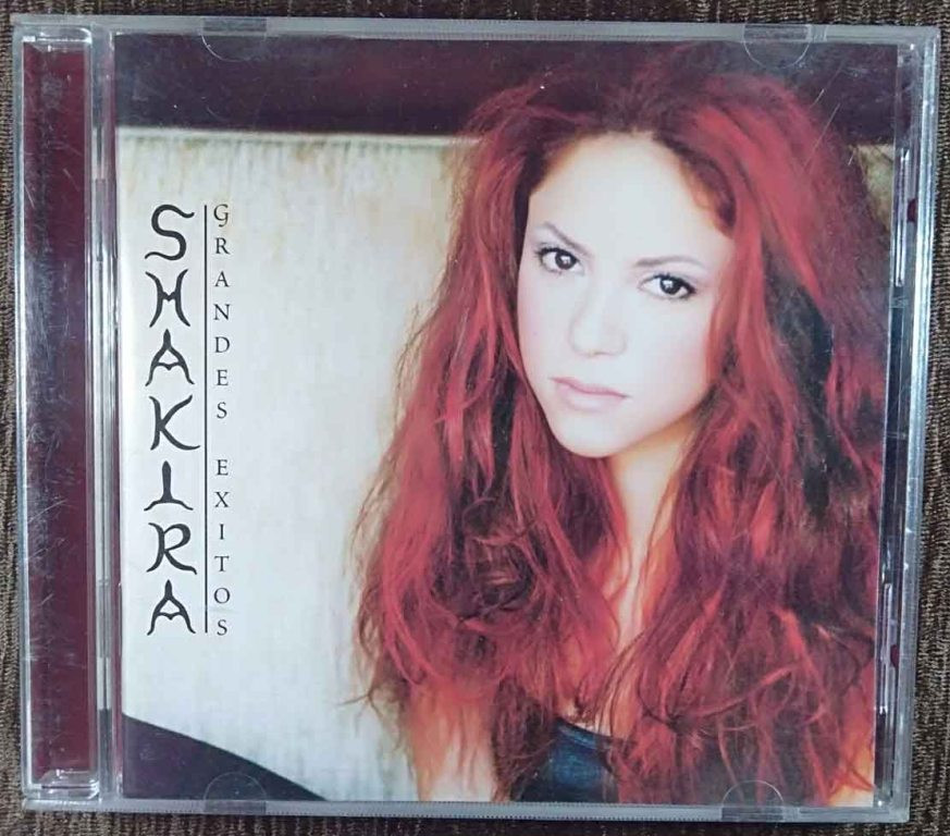 Shakira - Grandes Exitos (2002) Compilation Pre-Owned Sony Music Audio CD