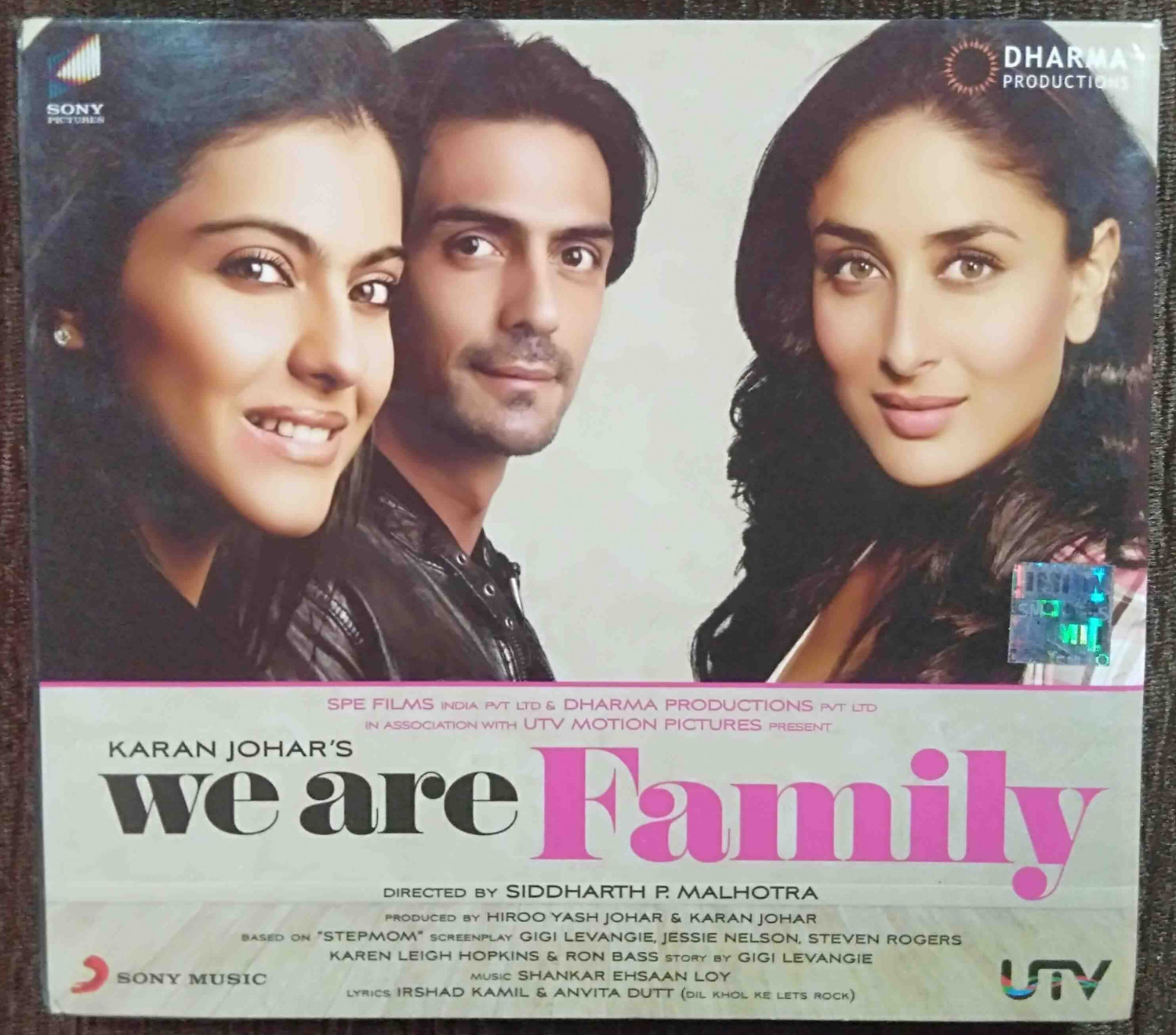 We Are Family (2010) Shankar-Ehsaan-Loy Pre-Owned Sony Music Audio CD