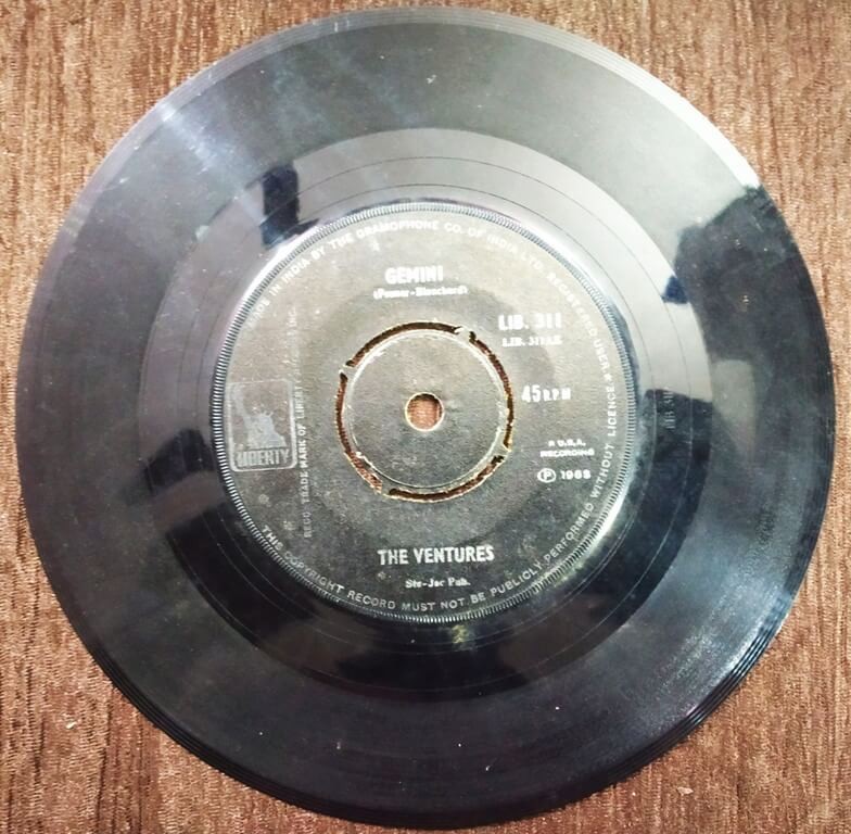 The Ventures (1965) Pre-Owned Vinyl, 7" SP Record