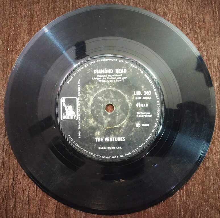 The Ventures (1965) Pre-Owned Vinyl, 7" SP Record