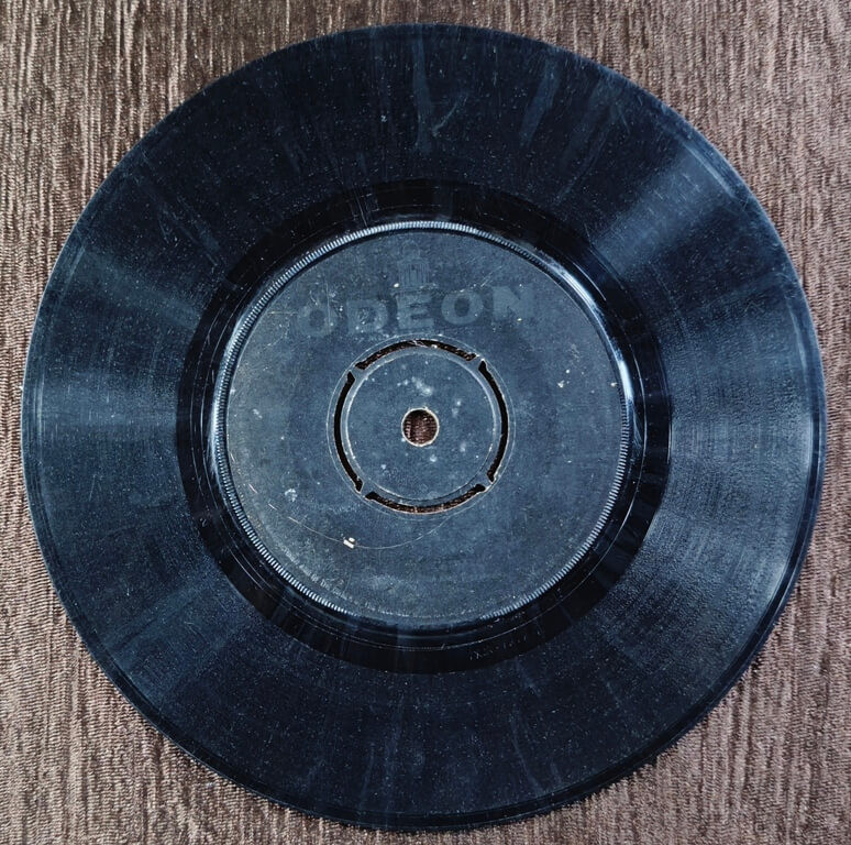 Mere Jeevan Saathi (1972) Rahul Dev Burman Pre-Owned Vinyl, 7" SP Record