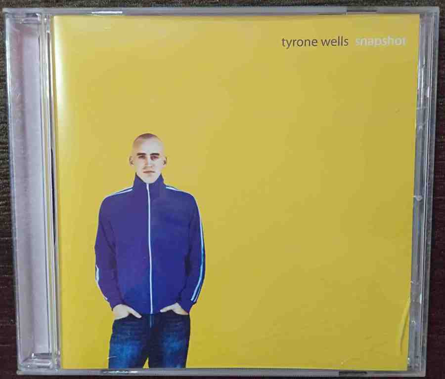 Tyrone Wells - Snapshot (2003) Album Pre-Owned True American Records , Position Music Imported Audio CD